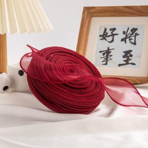 Fish tail lace ribbon, floral decorations, baking packaging, border flowers, bouquet, cake ribbons, bow ties, wave-patterned fabrics.